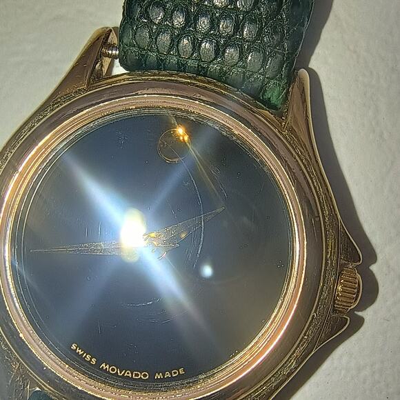 Movado Museum Watch Women 25mm Black Dial Gold Round 87.E4.0863 main image 16